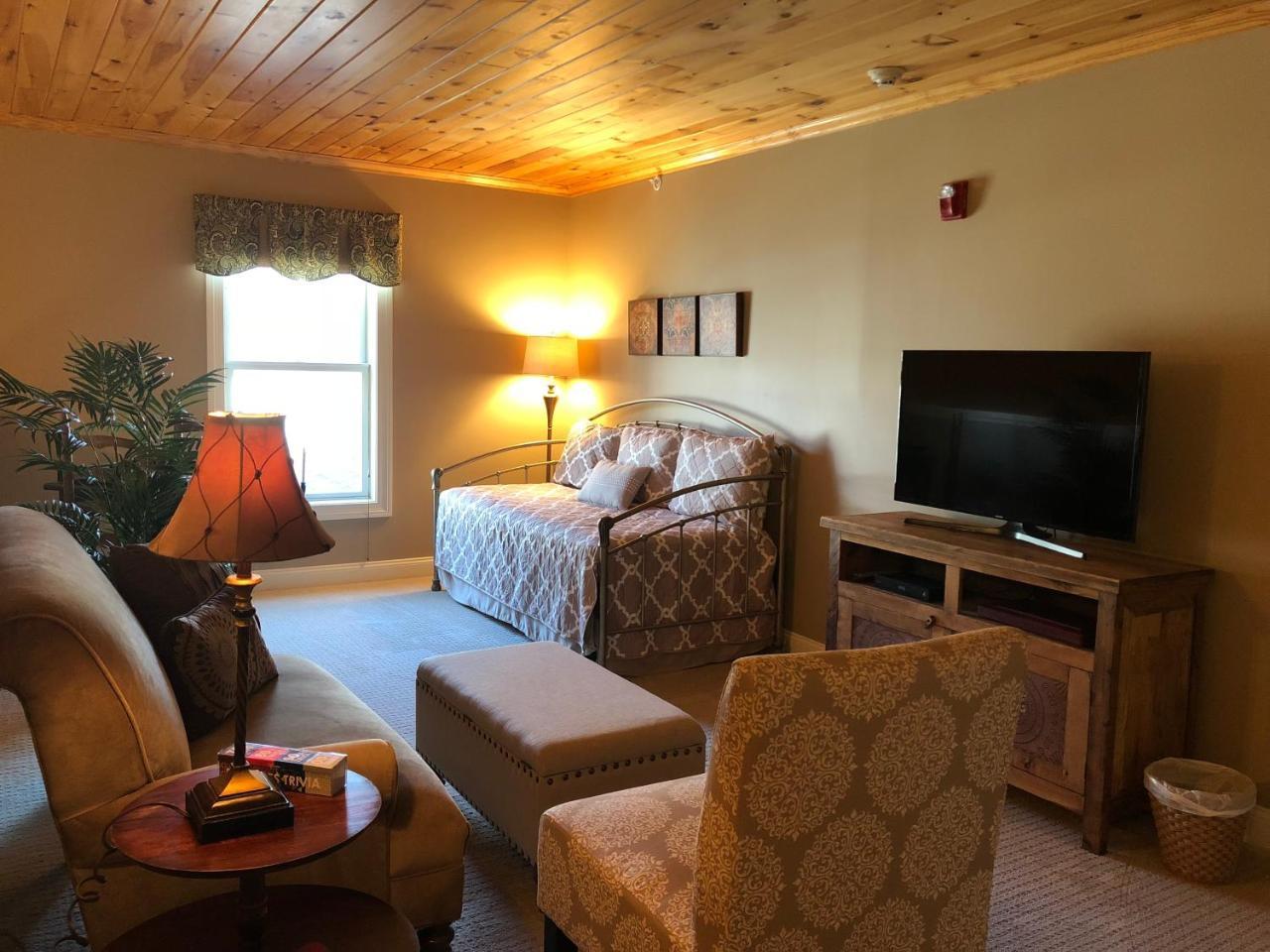 Bed & Breakfast The Captain Swift 4*